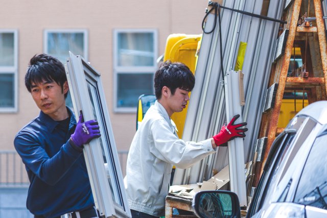 住宅設備建材卸売業